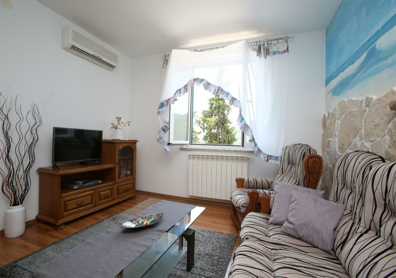 ラバック4 Persons App With Great Sea View,Ac,Wifi,399アパートメント エクステリア 写真